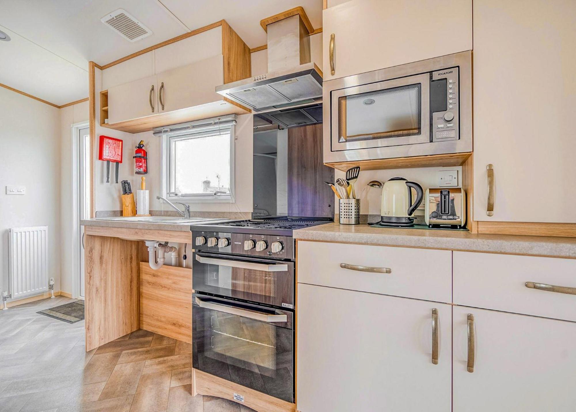 Meadow Lakes Holiday Park St Austell Dış mekan fotoğraf